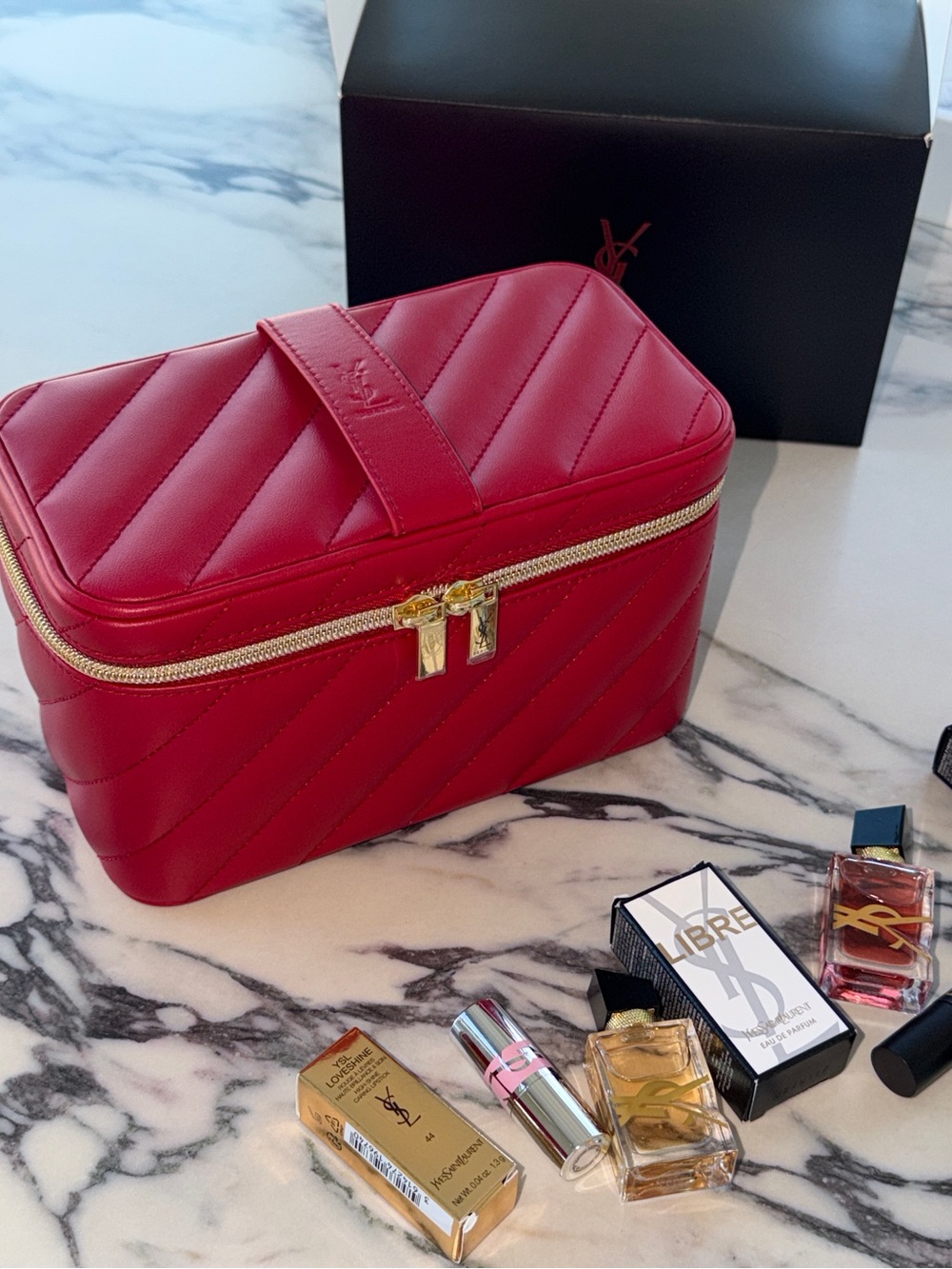 Yves Saint Laurent Beauty Red Quilted Leather Cosmetic Vanity Case - Picture 9 of 13